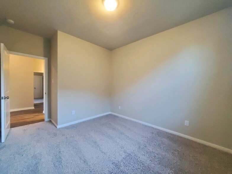 Building Photo - 2056 Muscadine Trl