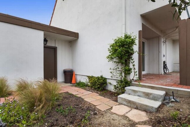 Building Photo - Ocean View Home in Ocean Hills San Clemente