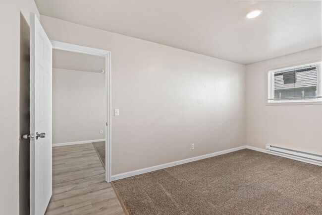 Building Photo - 751 S 300 E