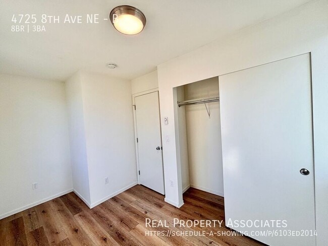 Building Photo - 4725 8th Ave NE