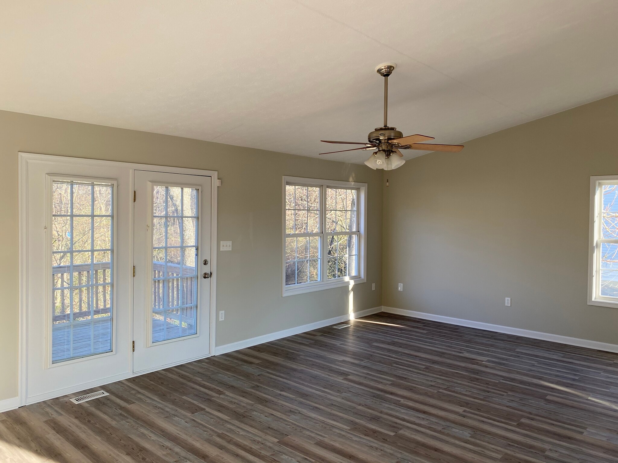 Building Photo - 77 Burdette Dr