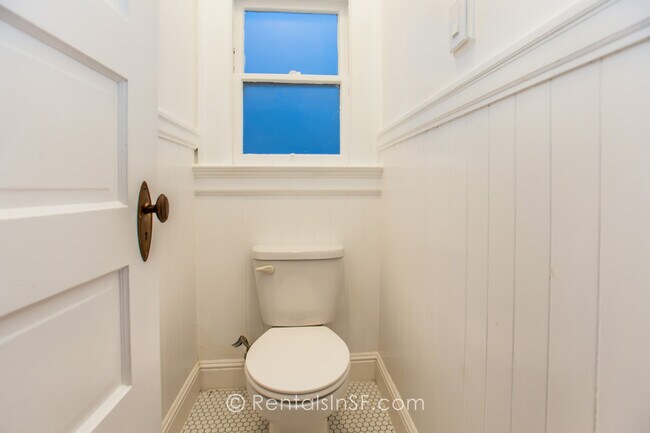 Building Photo - 435 Tehama St