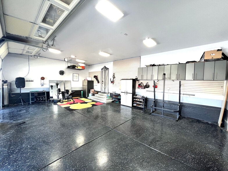 Building Photo - 7729 Villa Gabriela Ave