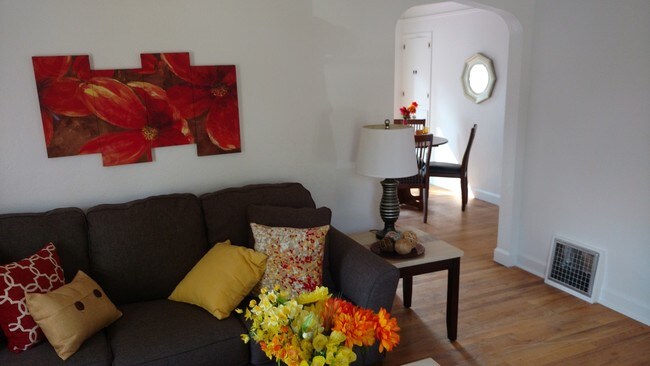 Building Photo - 2317 S Downing St