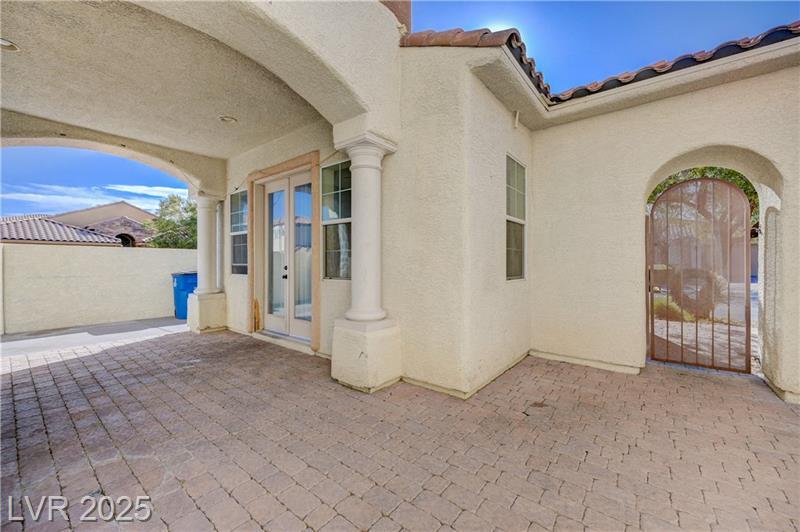 Courtyard - 9738 Bear Trap Ct