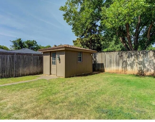 Building Photo - 5707 78th St