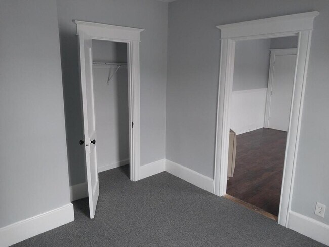 Building Photo - 48 Covell St