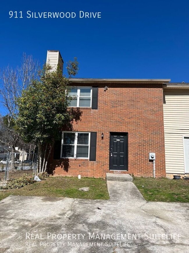 Building Photo - 911 Silverwood Dr