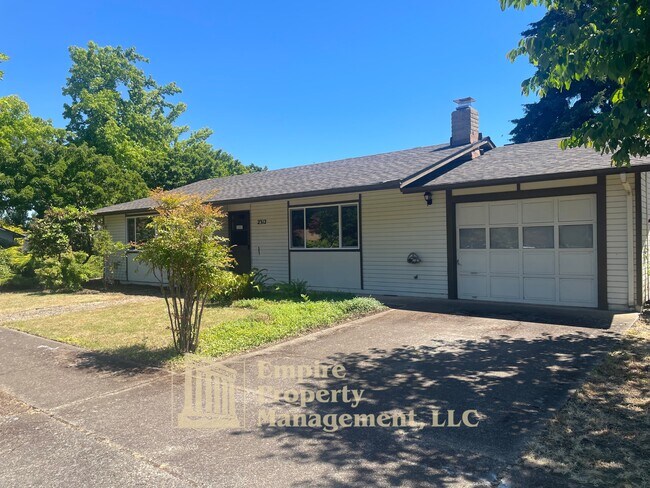 Building Photo - 2312 Willona Dr