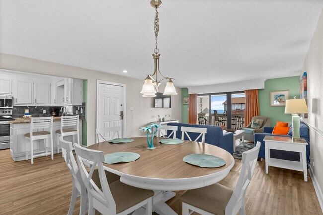 Building Photo - 2805B N Ocean Blvd