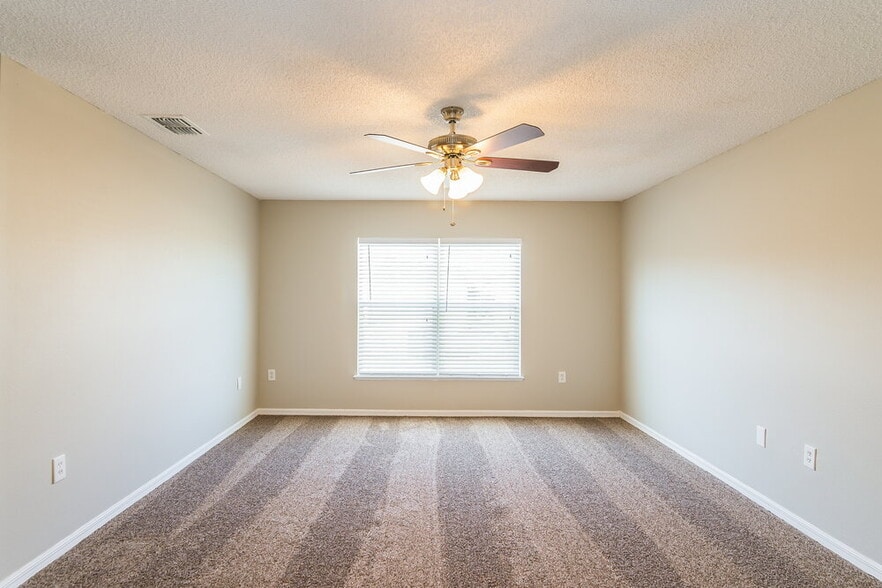 Building Photo - 8730 Lancashire Dr