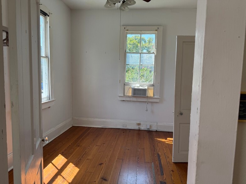 Building Photo - 7500 Freret St