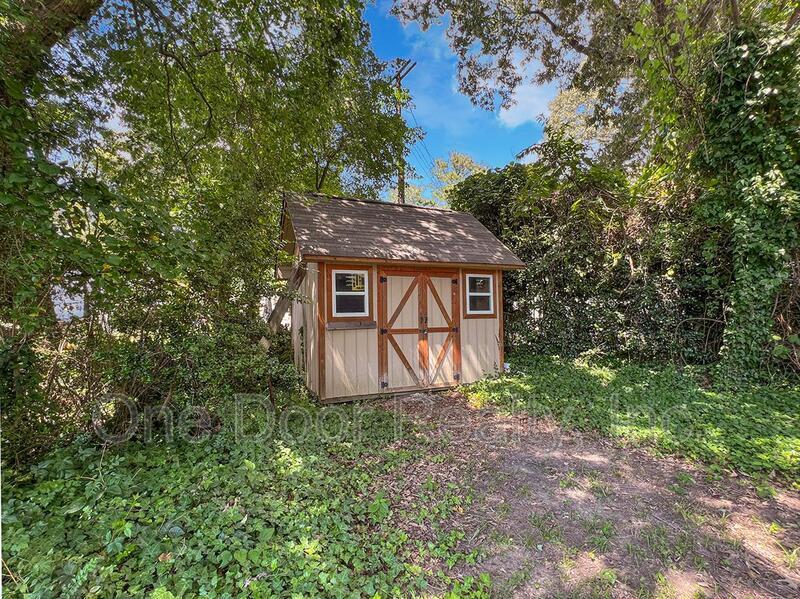 Building Photo - 703 Maupin Pl