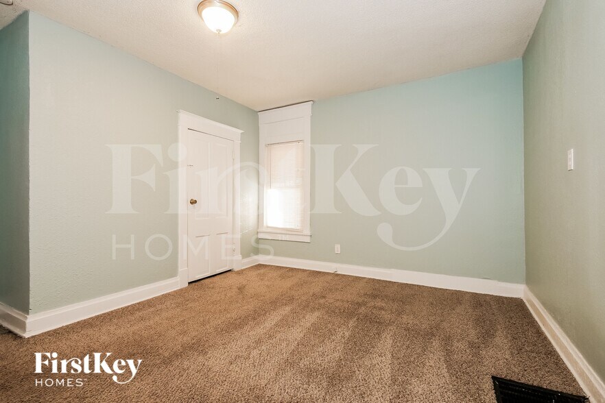 Building Photo - 6014 Virginia Ave