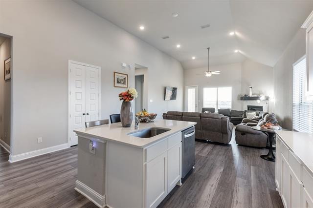 Building Photo - 10401 Trail Ridge Dr