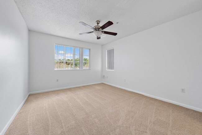 Building Photo - 7912 Sonoma Springs Cir