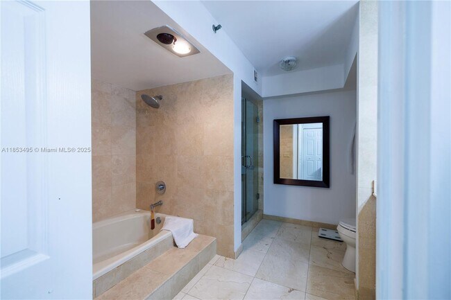 Building Photo - 170 Ocean Ln Dr