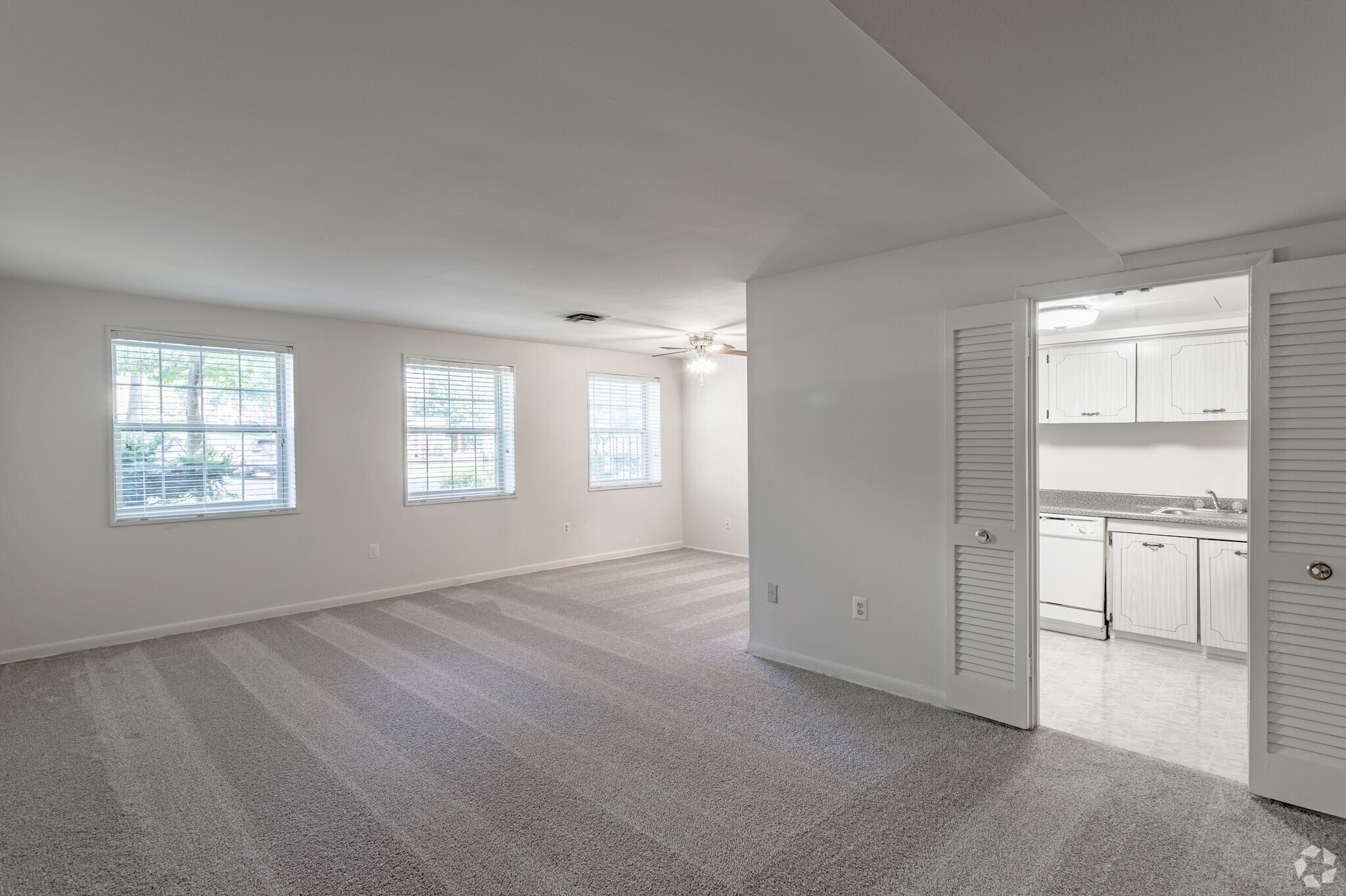 Village Square Apartments - 12011 Veirs Mill Rd Silver Spring MD 20906 ...