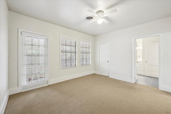 Building Photo - 2565 Harrison Ave