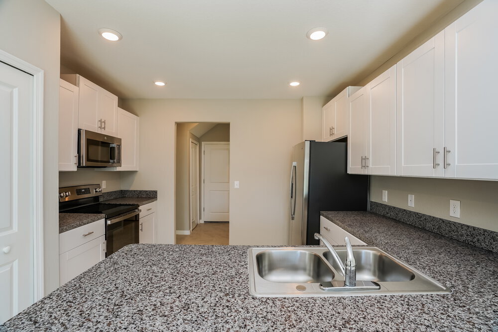 Building Photo - 7219 Spring Snowflake Ave