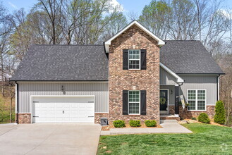 Building Photo - 3477 Eastwood Dr