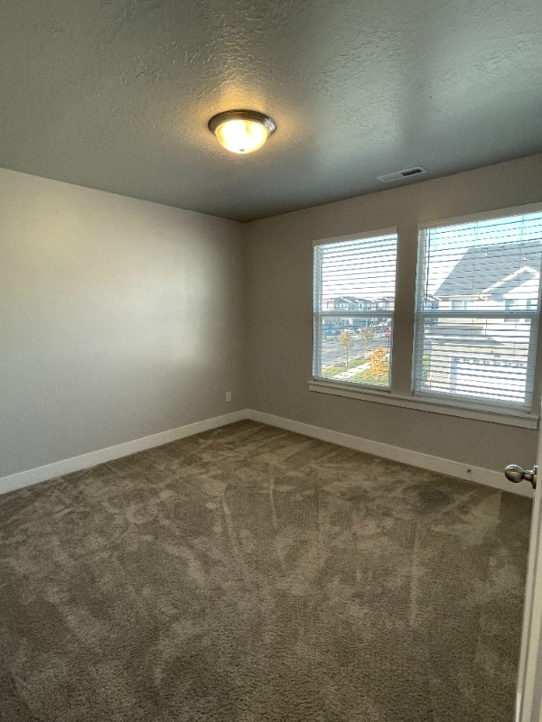 Building Photo - 293 W 590 N