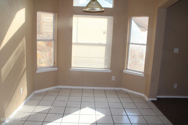 Building Photo - 12217 Red Sun Dr