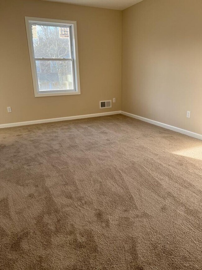 Building Photo - Brand New Construction!  3 Bedroom!