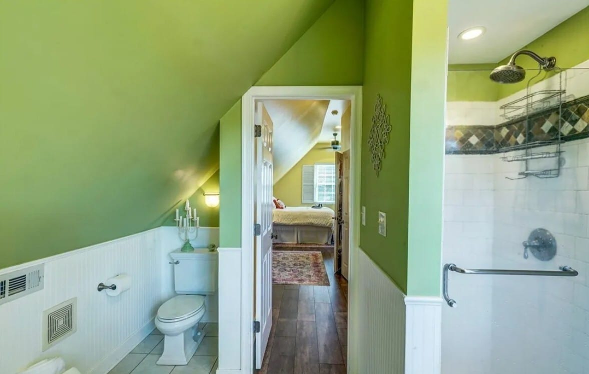 Building Photo - 3500 Rosewood Ave