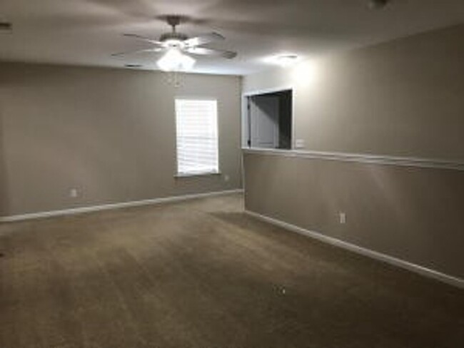 Building Photo - Two story traditional home in Sophia Landing.