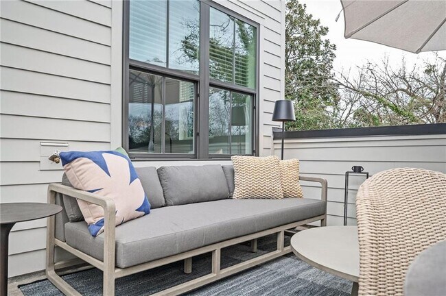 Building Photo - 1762 Beckham Pl NE