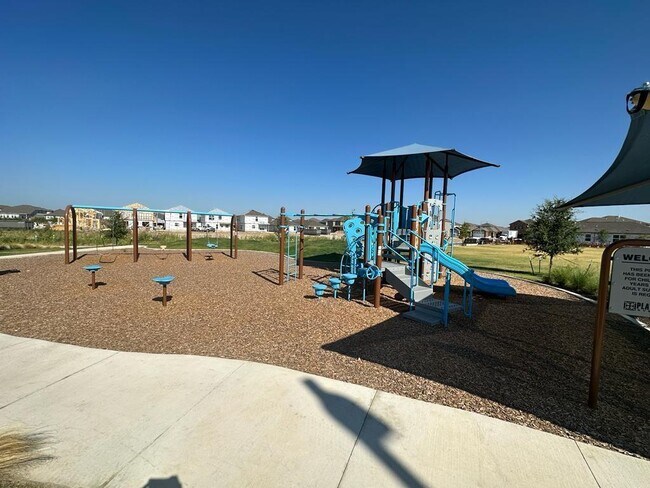 Building Photo - 519 Vantage Dr