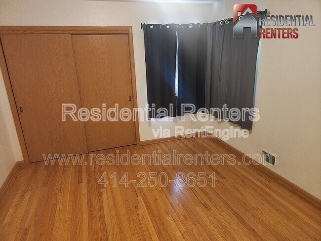 Building Photo - 15205 Merrie Cir