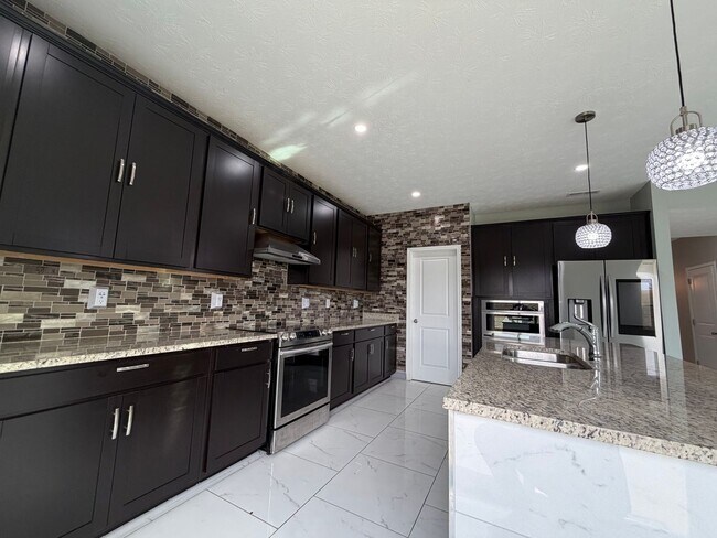 Building Photo - Newly Built 4-Bedroom Home for Rent in Old Heritage Neighborhood – Shelbyville, KY