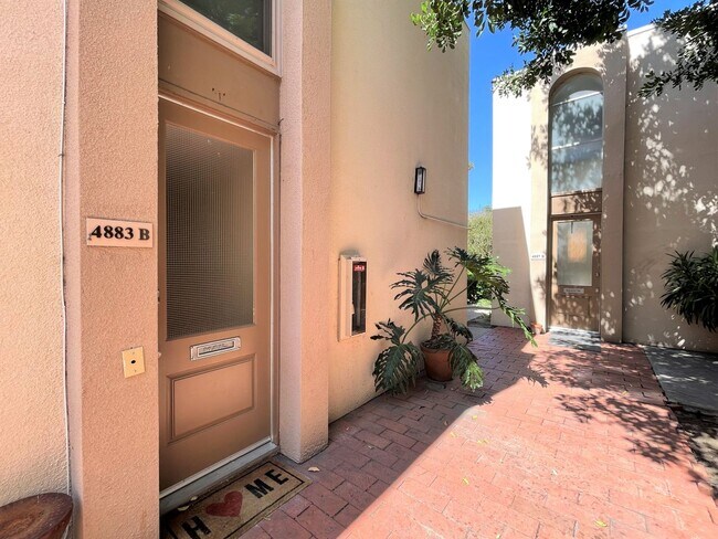 Primary Photo - Spacious Condo at Collwood Villas!