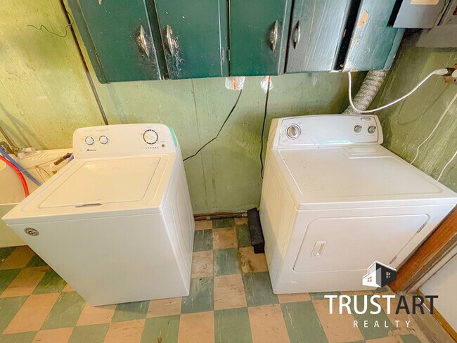 Building Photo - 3 bedroom house in Tacony