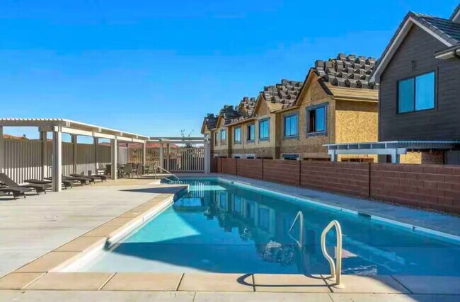 Building Photo - 960 Heritage Dr