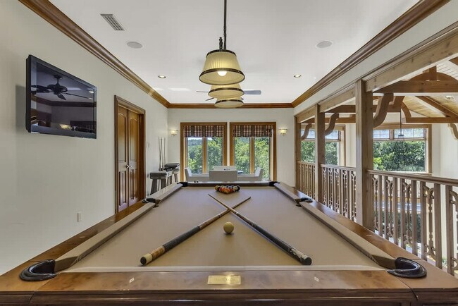 Building Photo - 1774 State Hwy UU