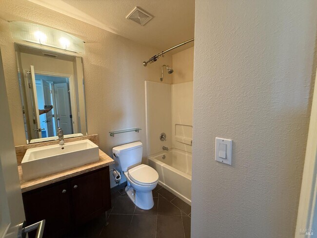 Building Photo - 310 Spyglass Pkwy