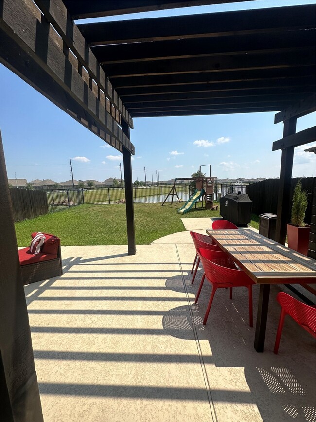 Building Photo - 5730 Pampus Prairie Rd