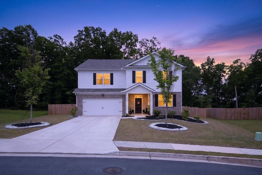 Building Photo - 4842 Layton Dr