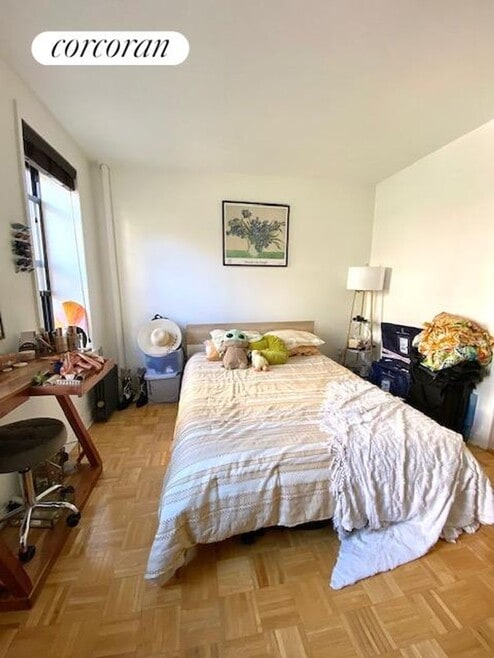 Building Photo - 324 W 47th St
