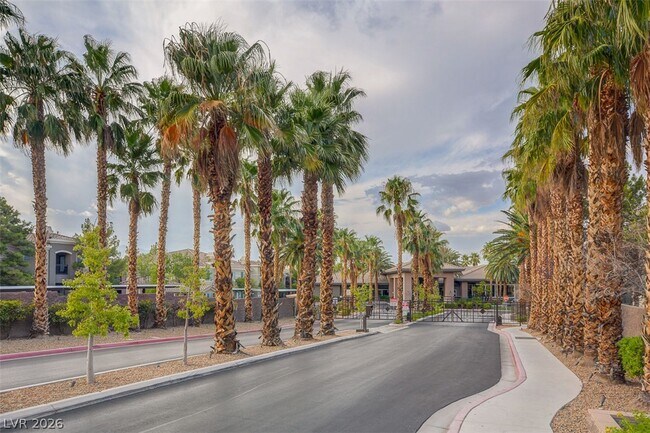 Building Photo - 9050 W Warm Springs Rd
