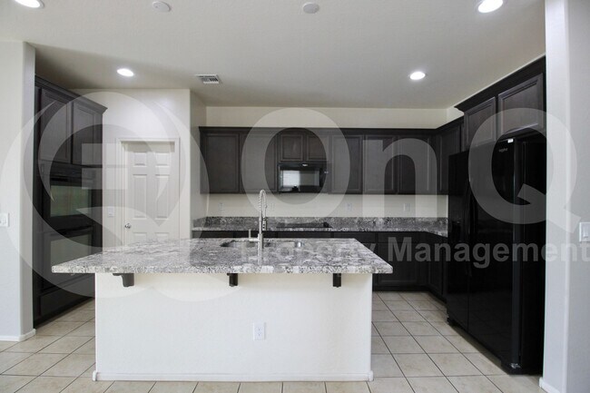 Building Photo - 15835 W Banff Ln