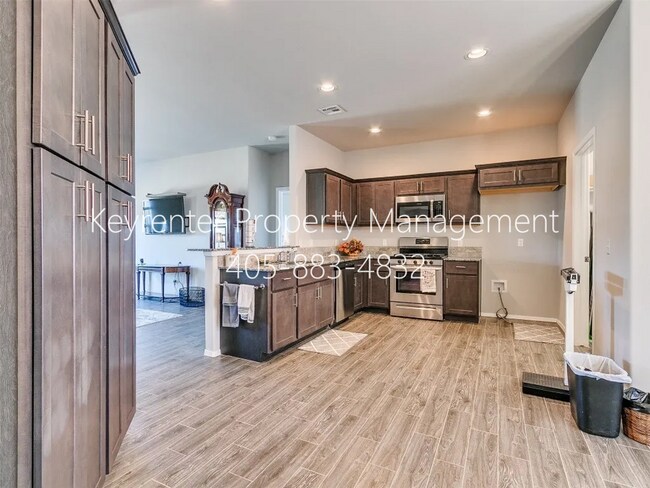 Building Photo - Modern Single Family Home in El Reno, OK!
