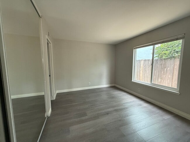 Building Photo - 8631 Menkar Rd