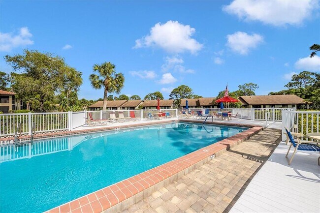 Building Photo - 5219 Lake Village Dr