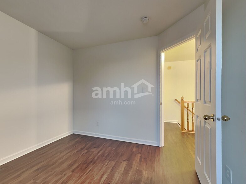 Building Photo - 12373 Carriage Stone Dr