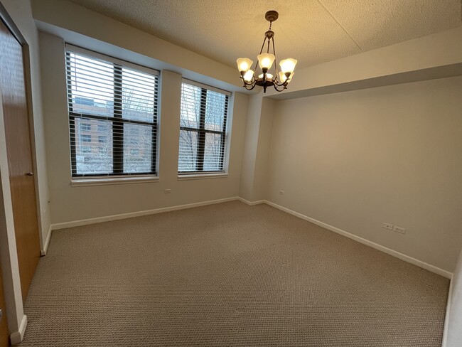 Large Bedroom - 1250 S Indiana Ave