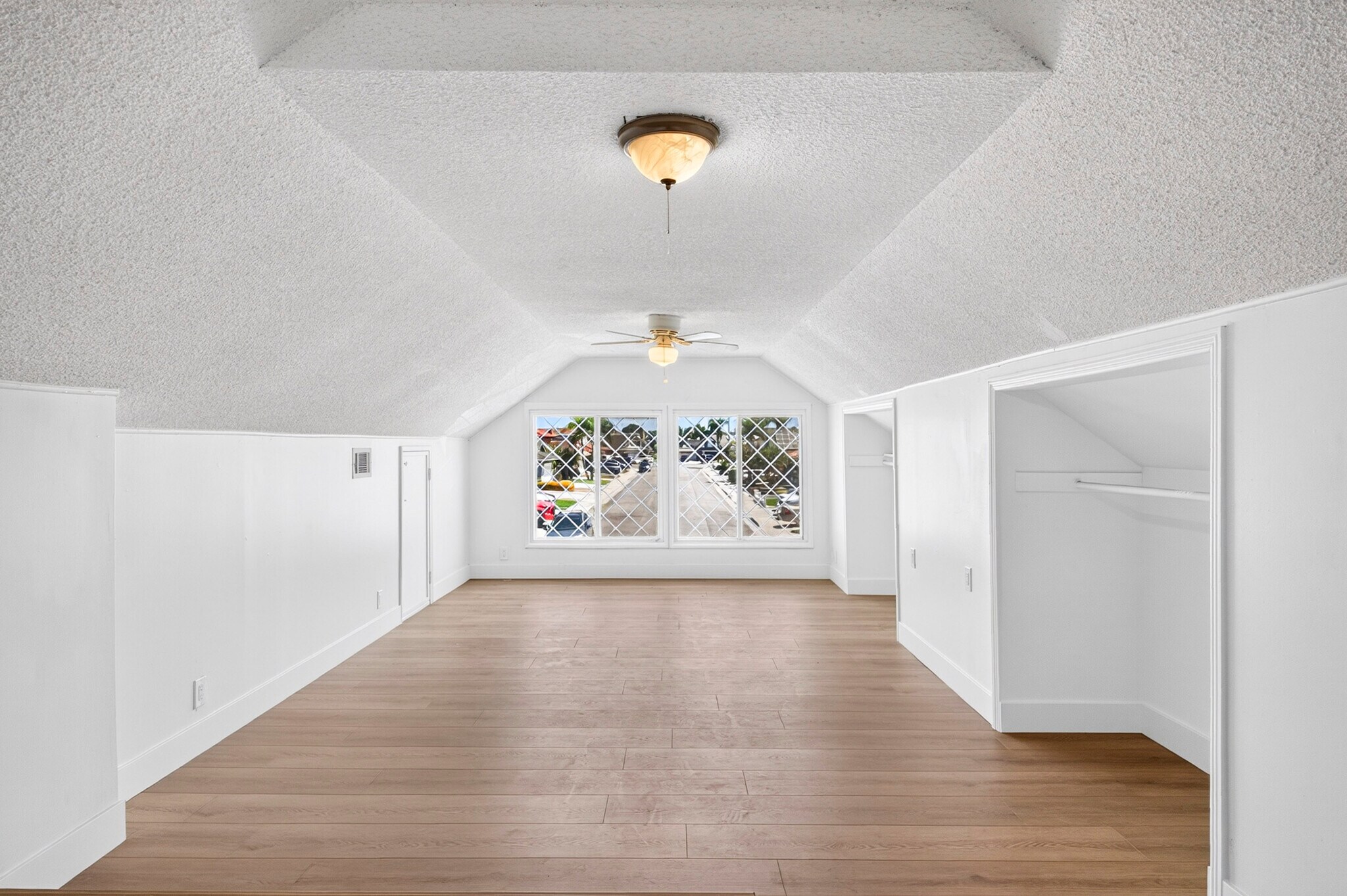 Building Photo - 8321 Santa Margarita Ln